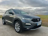 Usado VW T-Roc Advance 150 CV (110 kW) 2022 Gris / plata SUV