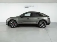 Usado Porsche Macan Turbo 469 kW (639 CV) 2024 Verde SUV