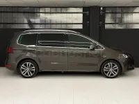 Usado Seat Alhambra 4Drive 177 CV (130 kW) 2021 Marrón Monovolumen