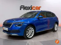 Usado Skoda Kamiq Ambition 110 CV (80 kW) 2022 Azul SUV