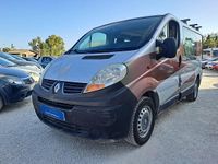 Usado Renault Trafic 115 CV (84 kW) 2007 Gris Monovolumen