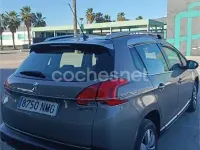 Usado Peugeot 2008 Active 82 CV (60 kW) 2015 Marrón SUV