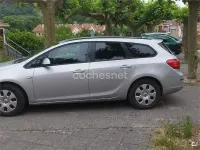 Usado Opel Astra Sport 110 CV (80 kW) 2011 Gris / plata Familiar