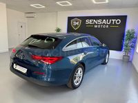 Usado Mercedes CLA200 Shooting Brake 150 CV (110 kW) 2020 Azul Familiar