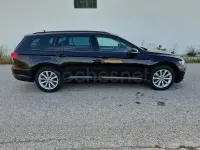 Usado VW Passat 122 CV (89 kW) 2022 Negro Familiar