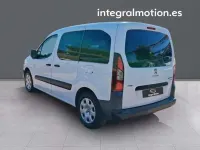 Usado Peugeot TePee Access 75 CV (55 kW) 2016 Blanco Van
