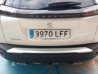 Usado Peugeot 2008 Allure 130 CV (95 kW) 2020 Blanco SUV