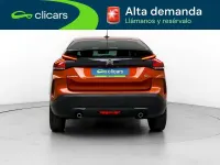Usado Citroën C4 Feel 131 CV (96 kW) 2021 Naranja Utilitario
