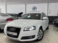 Usado Audi A3 Sportback Ambiente 160 CV (117 kW) 2011 Blanco Utilitario