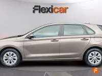 Usado Hyundai i30 120 CV (88 kW) 2022 Marrón Berlina