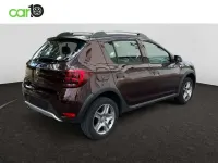 Usado Dacia Sandero Essentiel 91 CV (66 kW) 2018 Gris Utilitario