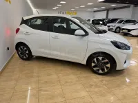 Usado Hyundai i10 67 CV (49 kW) 2023 Blanco Utilitario