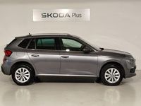 Usado Skoda Kamiq Selection 115 CV (84 kW) 2024 Gris / plata SUV