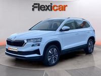 Usado Skoda Karoq Selection 150 CV (110 kW) 2024 Blanco SUV