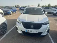 Usado Peugeot 2008 Active 110 CV (80 kW) 2021 Blanco SUV