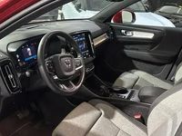 Usado Volvo XC40 Core 163 CV (119 kW) 2025 Rojo SUV