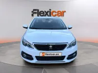 Usado Peugeot 308 SW Access 100 CV (73 kW) 2018 Blanco Familiar