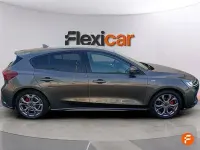 Usado Ford Focus ST-Line 125 CV (91 kW) 2022 Gris Berlina