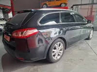 Usado Peugeot 508 SW Active 150 CV (110 kW) 2016 Negro Familiar