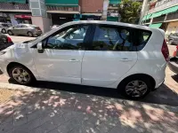 Usado Renault Scenic E-Tech Dynamique 110 CV (80 kW) 2011 Blanco Monovolumen