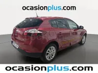 Usado Renault Mégane LIMITED 115 CV (84 kW) 2015 Rojo Berlina
