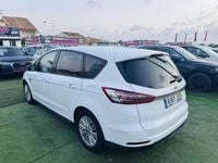 Usado Ford S-MAX Titanium 150 CV (110 kW) 2016 Blanco Monovolumen