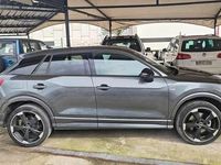 Usado Audi Q2 S-Line 150 CV (110 kW) 2021 Gris / plata SUV