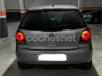 Usado VW Polo Advance 80 CV (58 kW) 2007 Gris / plata Utilitario