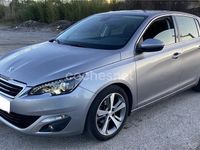 Usado Peugeot 308 Allure 92 CV (67 kW) 2015 Gris / plata Berlina