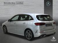 Usado Mercedes B180 AMG line 116 CV (85 kW) 2023 Plateado Monovolumen