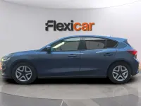 Usado Ford Focus Trend+ 120 CV (88 kW) 2022 Azul Berlina