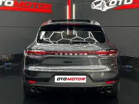 Usado Porsche Macan 245 CV (180 kW) 2020 Gris / plata SUV