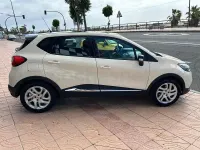 Usado Renault Captur Intens 90 CV (66 kW) 2016 Amarillo SUV