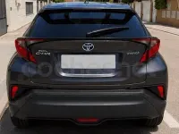 Usado Toyota C-HR Advance 122 CV (89 kW) 2023 Gris / plata SUV