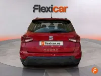 Usado Seat Arona Ecomotive 116 CV (85 kW) 2018 Rojo SUV