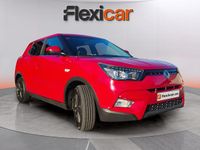 Usado Ssangyong (KGM) Tivoli 128 CV (94 kW) 2017 Rojo SUV