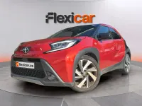 Usado Toyota Aygo X Play 72 CV (52 kW) 2022 Rojo SUV