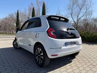 Usado Renault Twingo Zen 60 kW (82 CV) 2022 Blanco Utilitario