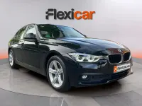 Usado BMW 316 116 HP (85 kW) 2016 Preto Sedan