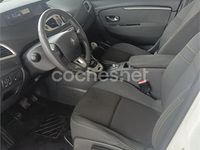 Usado Renault Scénic III Dynamique 110 CV (80 kW) 2011 Blanco Monovolumen