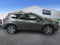 Usado Peugeot 2008 Allure 130 CV (95 kW) 2018 Gris / plata SUV