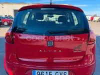 Usado Seat Altea Ecomotive 105 CV (77 kW) 2010 Rojo Monovolumen