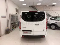Usado Ford Transit Custom Nugget 130 CV (95 kW) 2023 Blanco Monovolumen