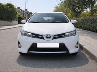 Usado Toyota Auris Business Edition 132 CV (97 kW) 2015 Blanco Berlina