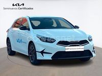 Usado Kia Ceed Style 100 CV (73 kW) 2025 Blanco Utilitario