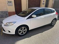 Usado Ford Focus Trend+ 125 CV (91 kW) 2015 Blanco Utilitario