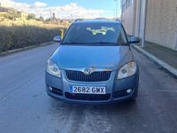 Usado Skoda Fabia 86 CV (63 kW) 2010 Azul Familiar