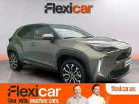 Begagnad Toyota Yaris Cross Connect Style 116 HK (85 kW) 2022 Beige SUV