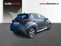 Usado Toyota Yaris Hybrid Active 116 CV (85 kW) 2025 Gris Utilitario