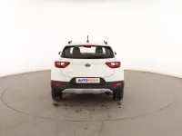 Usado Kia Stonic 84 CV (61 kW) 2021 Blanco SUV